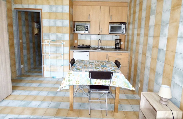 Homerez - Amazing studio for 2 ppl. with terrace at Brioude