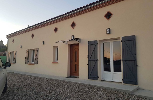 Homerez - Apartment in Clermont-Dessous