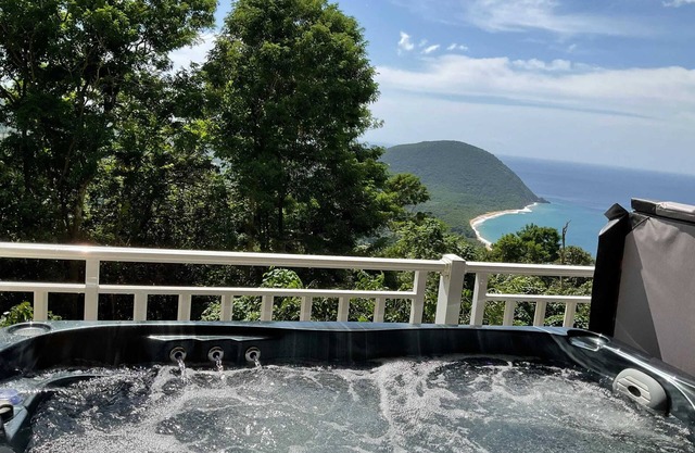 Homerez - Apartment in Deshaies, sea view