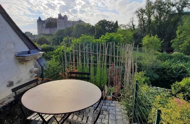 Homerez - Apartment in Luynes, near Tours