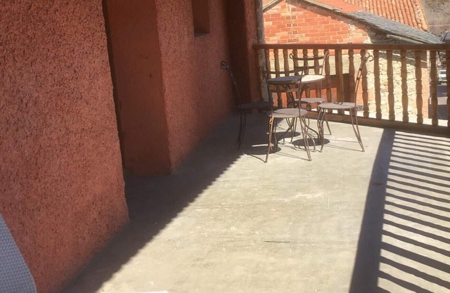 Homerez - Appartement for 8 ppl. with terrace and balcony at Bellver de Cerdanya