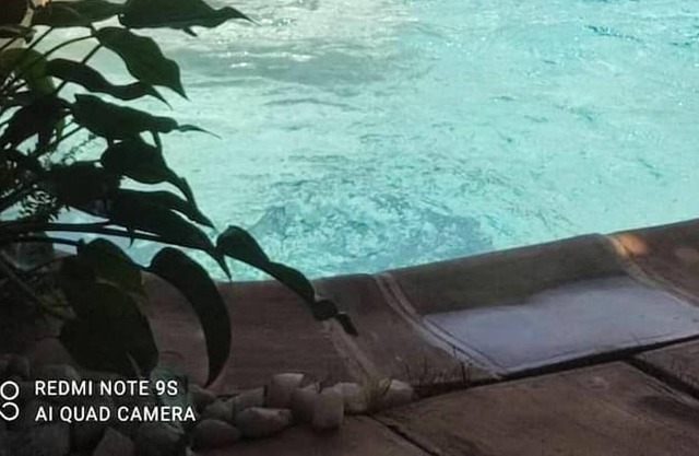 Homerez - Appartement for 4 ppl. with shared pool and terrace at Porto-Novo