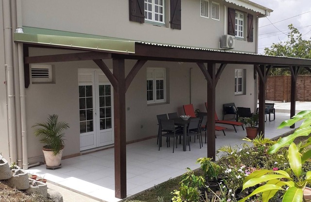 Homerez - Apt Saint-Esprit, mountain view