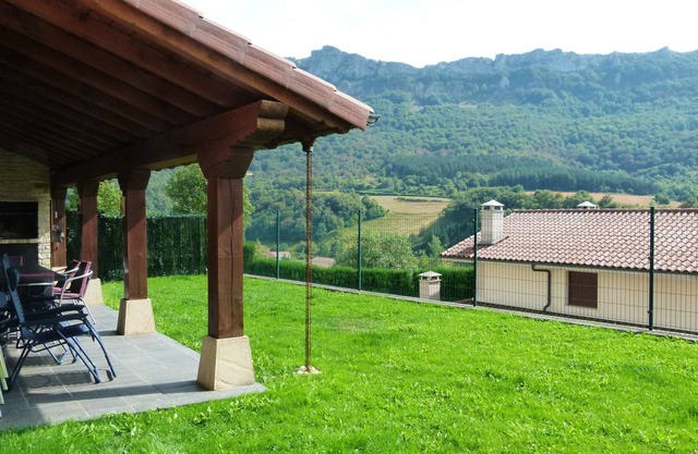 Homerez - Big house for 10 ppl. with garden and terrace at Dorrao