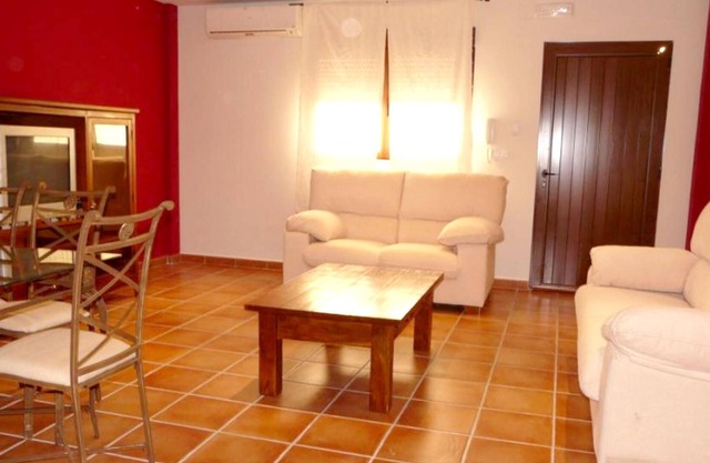 Homerez - Big house for 19 ppl. with garden and terrace at Villamiel