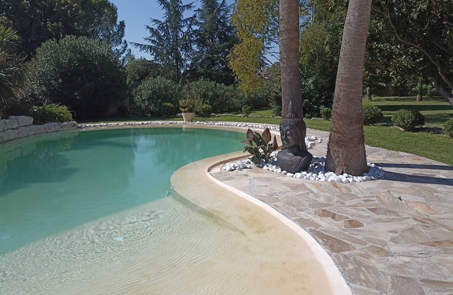 Homerez - Charming countryside villa with a private pool