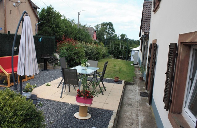 Homerez - Charming House in Gottenhouse + Garden