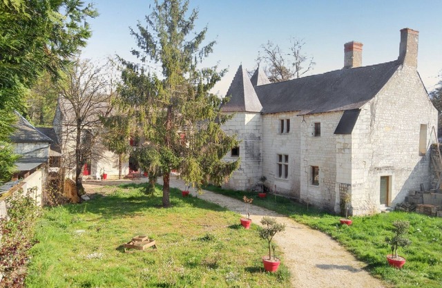 Homerez - Charming house in Courchamps with garden view
