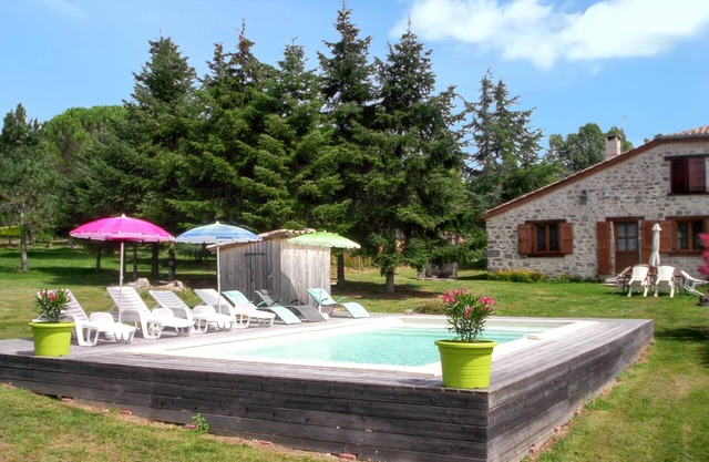 Homerez - Charming House in Saint-Cirq with Private Pool