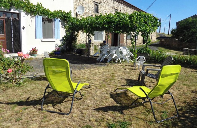 Homerez - Charming house in Mercœur with garden and parking