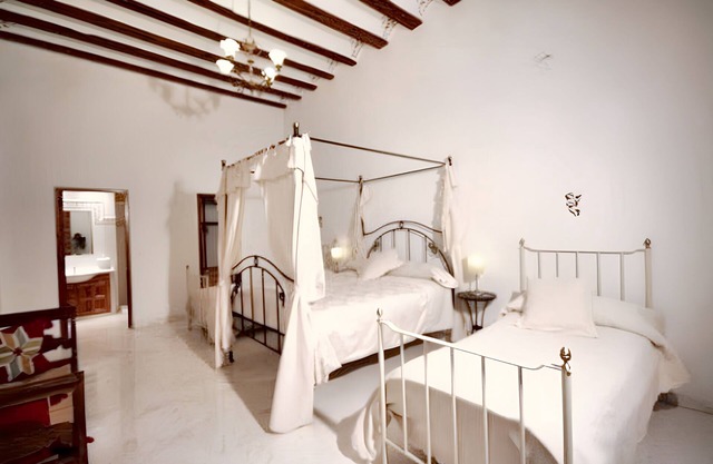 Homerez - Charming House in Ayora + Terrace