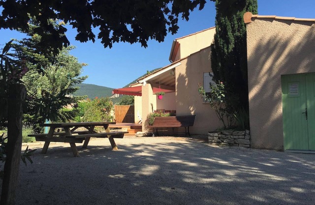 Homerez - Charming House in Cruas + Shared Pool
