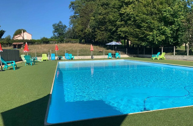 Homerez - Charming House in Leyme with Garden and Shared Pool