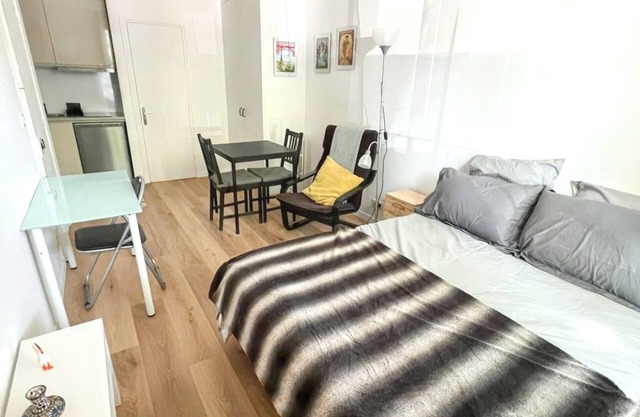 Homerez - Charming Studio in Montrouge - 20 m² - Internet included