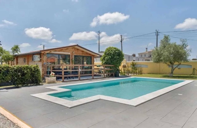 Homerez - Comfortable House in Ponte de Vagos, Garden