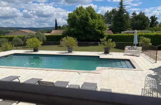 Homerez - Cosy villa La Tour-d'Aigues