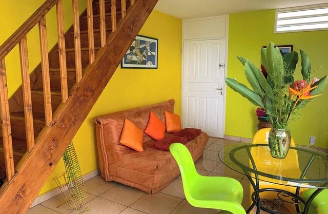 Homerez - Cozy House in Le Gosier with View