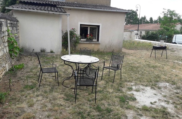 Homerez - Cozy house with garden in Raslay