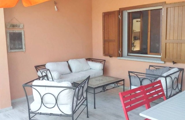 Homerez - Elegant House with Garden, Rena Majore