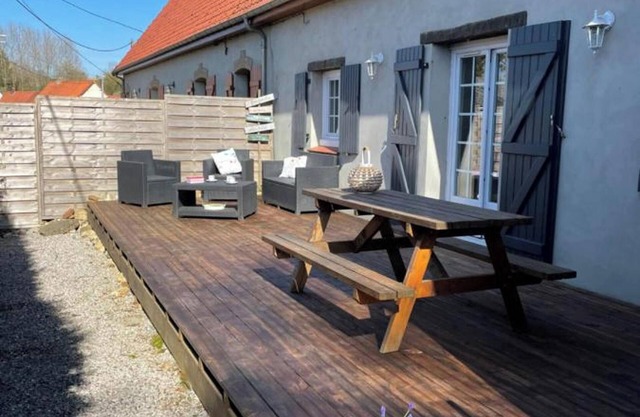Homerez - Family house with shared pool in Lottinghen