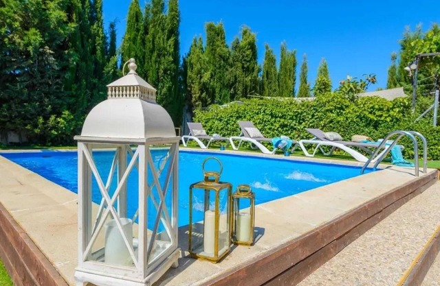 Homerez - Grand Villa in Chimeneas, private pool