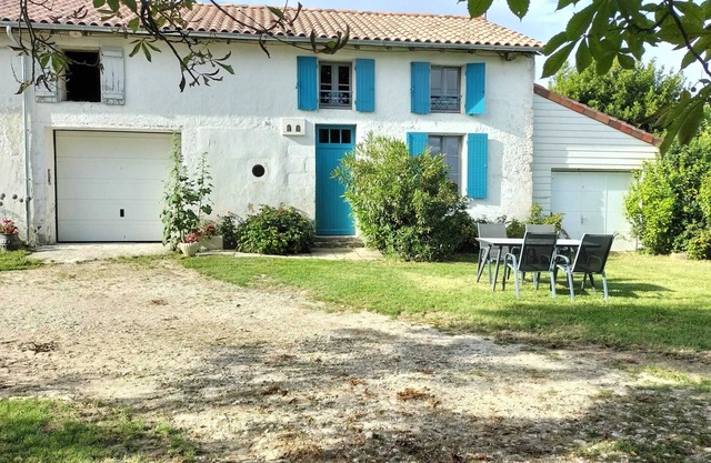 Homerez - House in Antezant-la-Chapelle