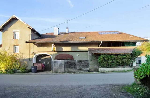 Homerez - House Échenans with garden
