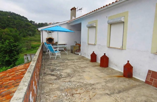 Homerez - House in Miranda do Corvo.