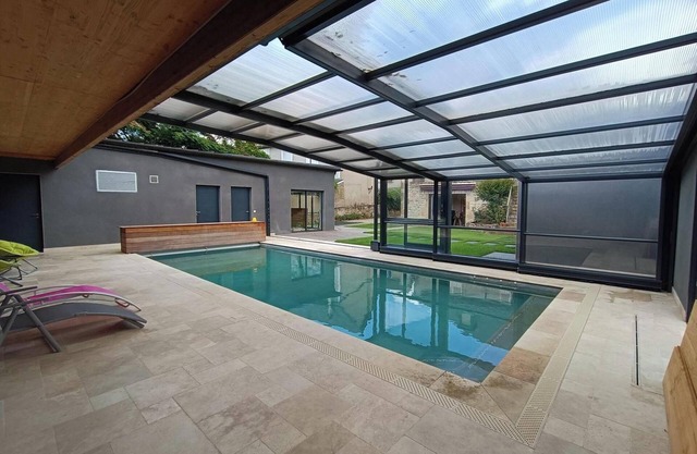 Homerez - Relaxing Villa near Vayrac with Private Pool