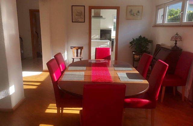 Homerez - Spacious appartement for 6 ppl. with garden and terrace at Leymen