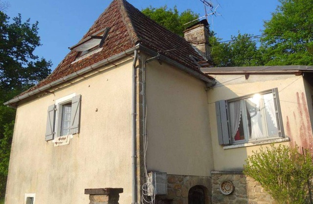 Homerez - Spacious house for 7 ppl. with garden and terrace at Teyssieu