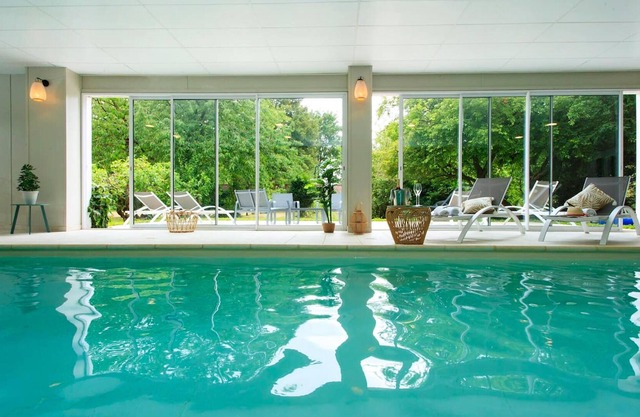 Homerez - Villa With swimming pool