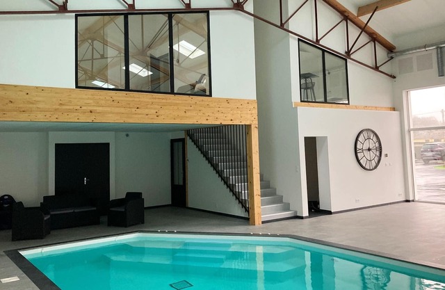 Homerez - Villa for 12 ppl. with swimming-pool, garden and terrace at Dollon