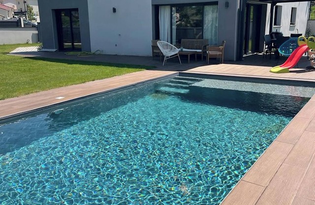 Homerez - Villa in Deyme with pool