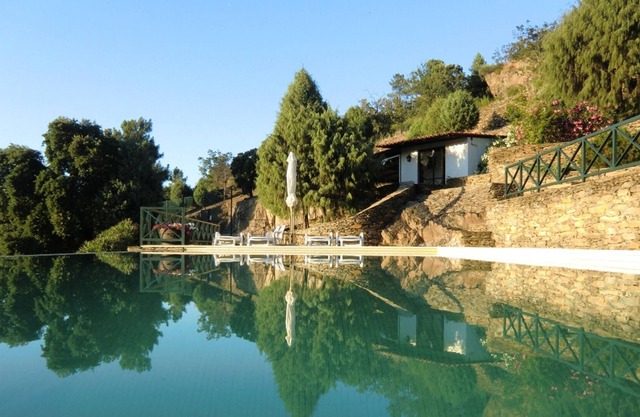 Homerez - Villa for 6 ppl. with shared pool and terrace at Torre de Moncorvo