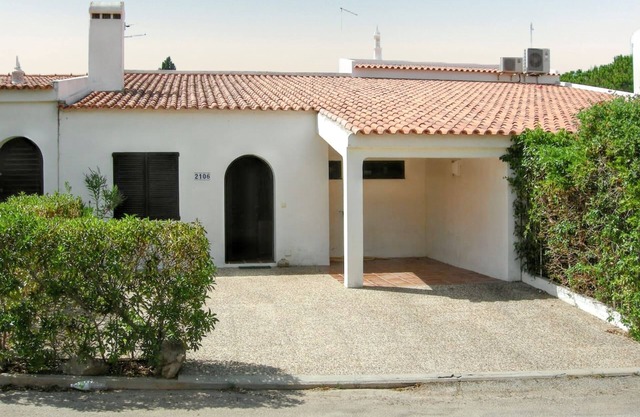 Homerez - Welcoming House in Albufeira with terrace