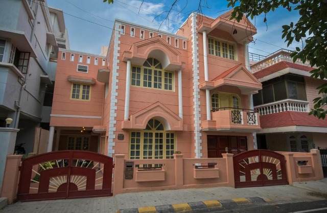 HomeSlice Nazaara, HomeStay in BTM