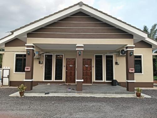 HOMESTAY DESA TERATAI
