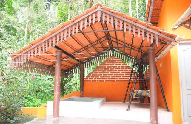 Homestay Halligade