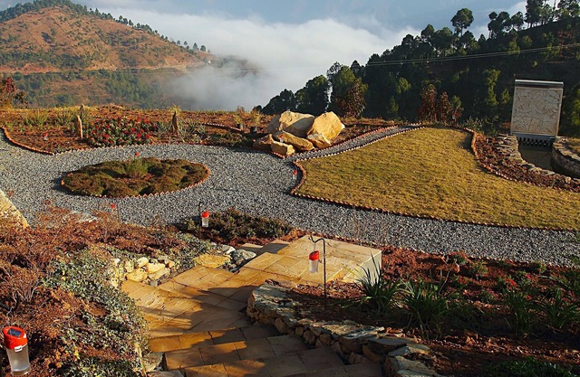 Homestay in Nainital, Picturesque Mountain views with all Mod-cons