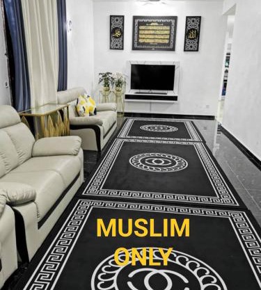 "Homestay Mak Midah"