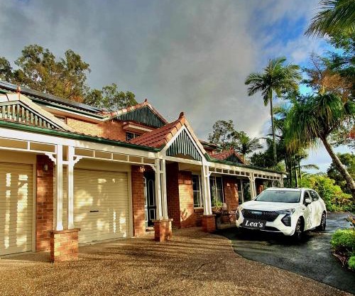 Homestay on the Hill - Close to Theme Parks