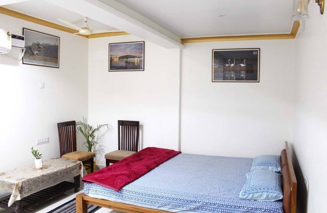 Homestay SONI2700 Triple Accommodation Room with Separate Bathroom on Same Floor