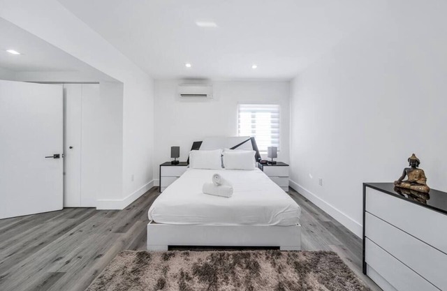 Homey Studio Near Airport & Water Park | Convenient Stay