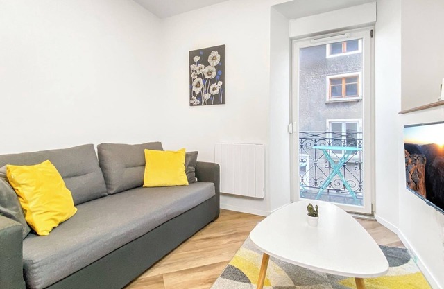 Homey Walter - Near train station/Balcony/Netflix