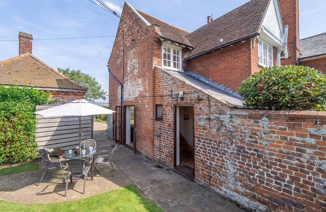 Honeypot Cottage, Falkenham