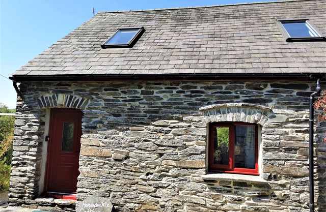 Honeysuckle Cottage