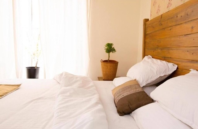 Horzay stays - Double Room with Mountain View - 4