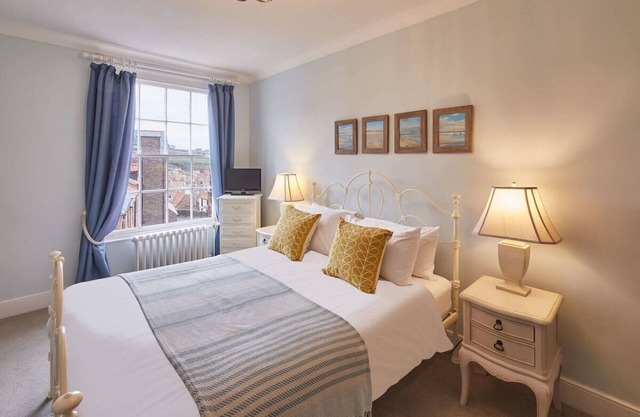 Host & Stay | Austen House