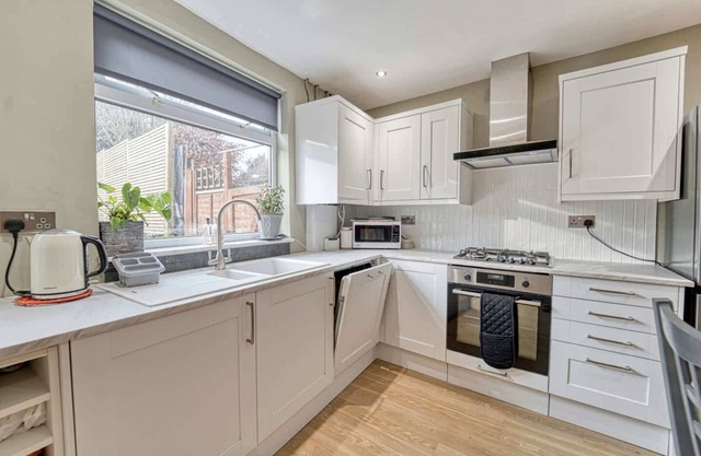 Host & Stay | Loughborough Road House